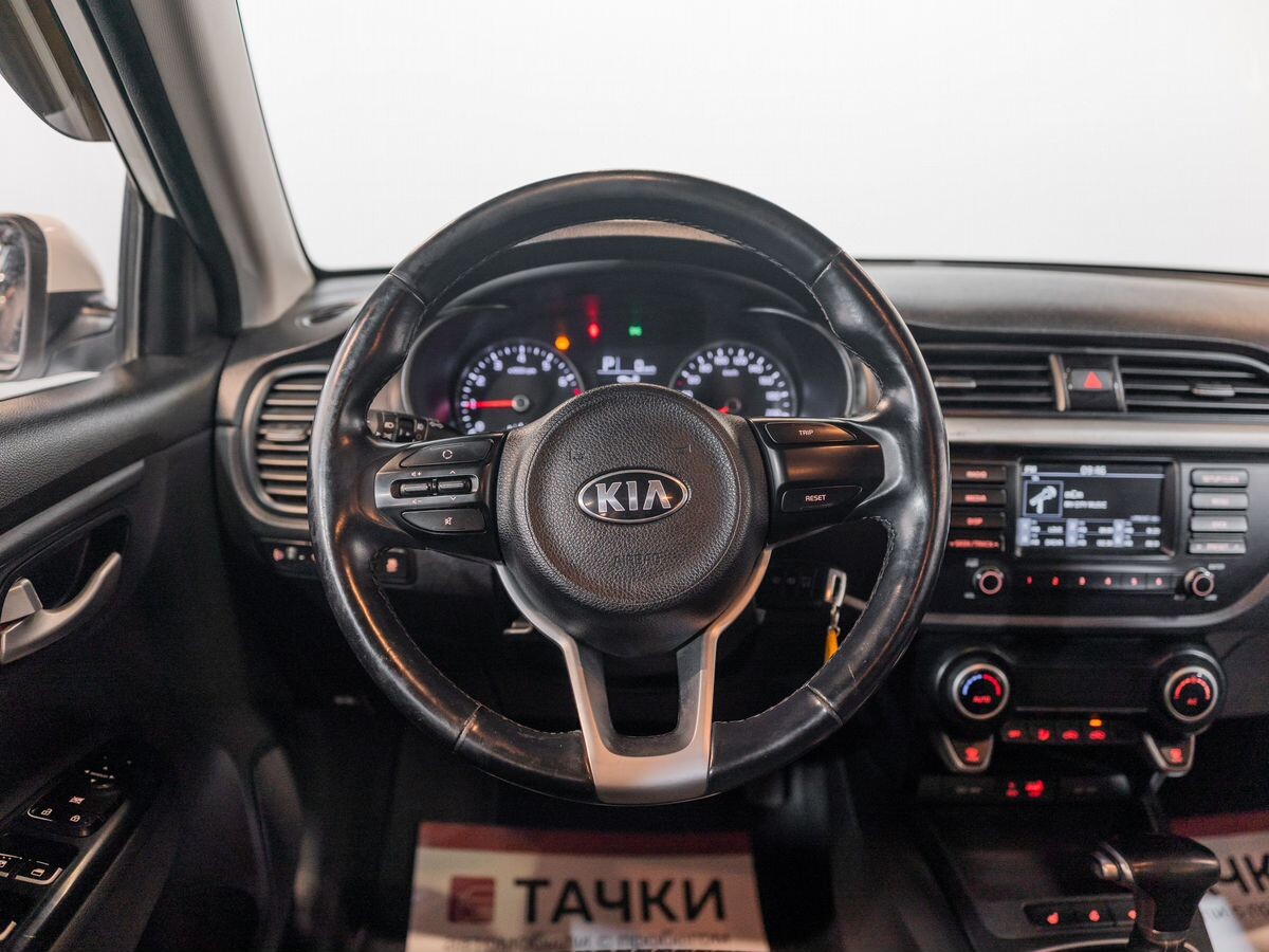 Kia Rio X (X-Line) 2018 - фото автомобиля