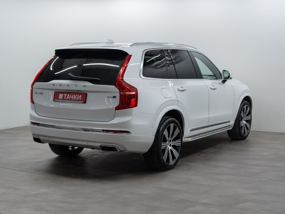 Volvo XC90 2021 - фото автомобиля