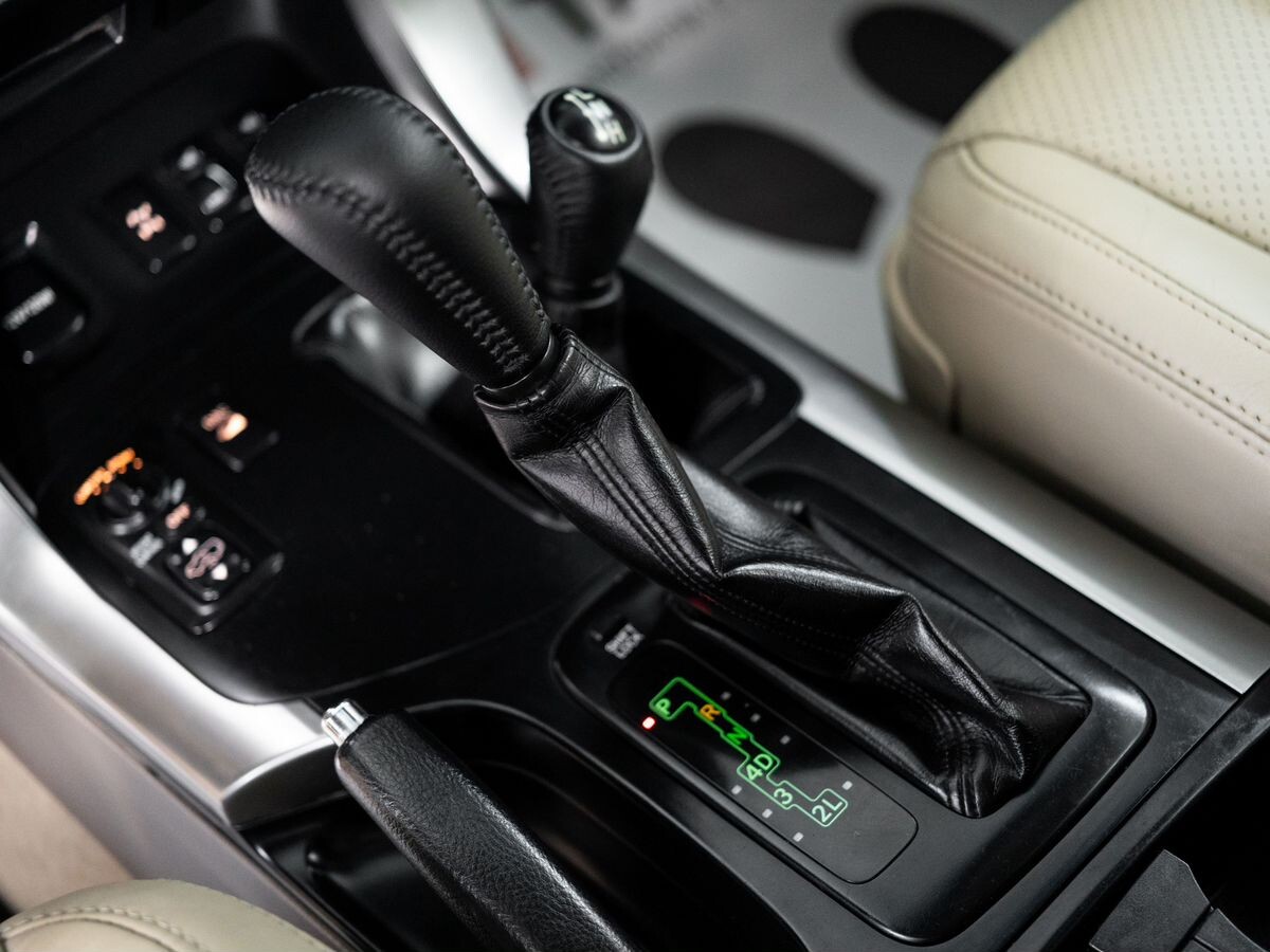 Toyota Land Cruiser Prado 2008 - фото автомобиля