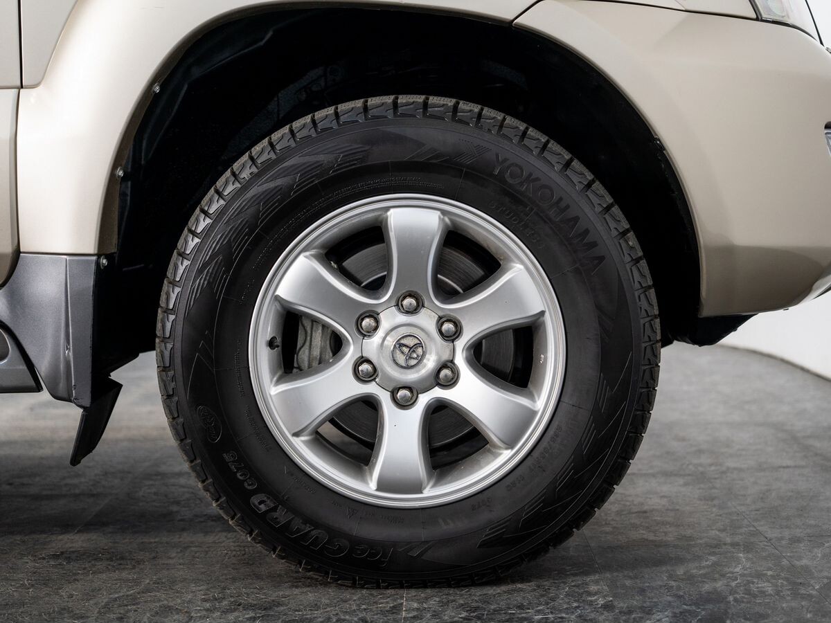 Toyota Land Cruiser Prado 2008 - фото автомобиля