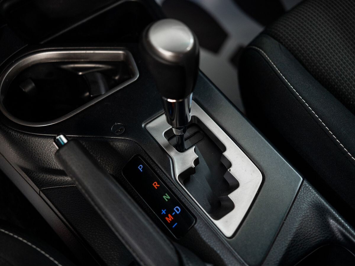 Toyota RAV4 2017 - фото автомобиля