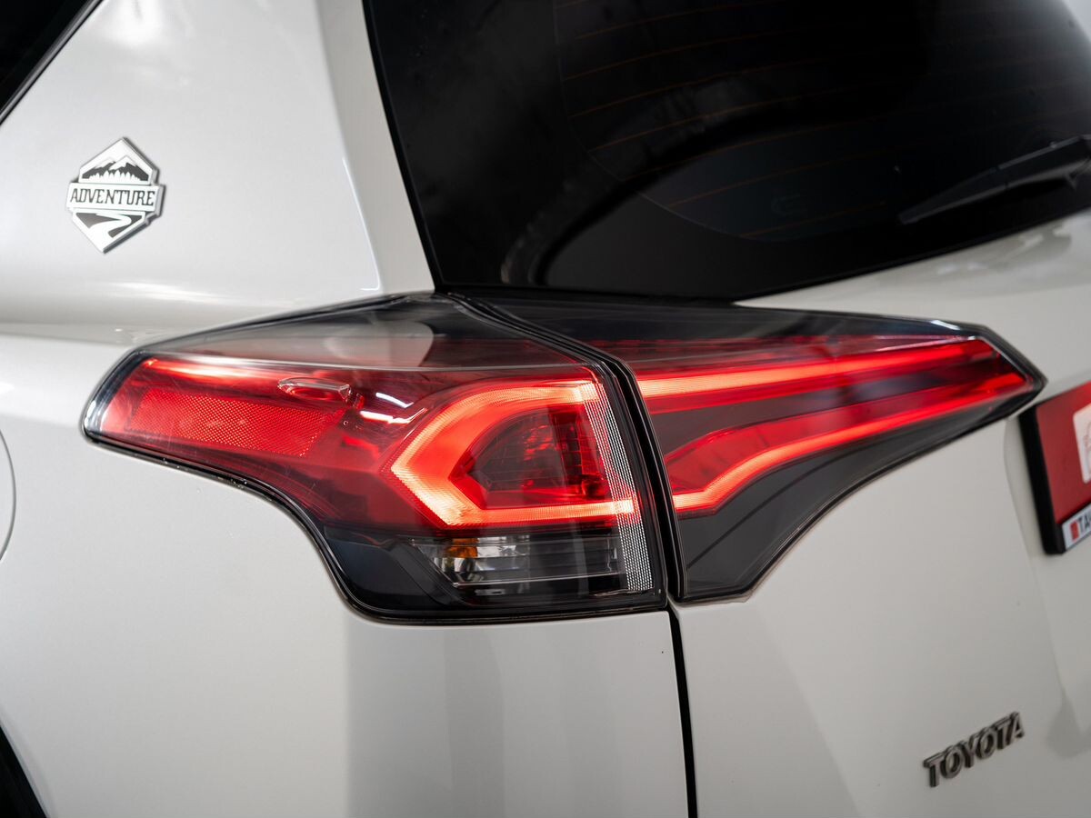 Toyota RAV4 2017 - фото автомобиля