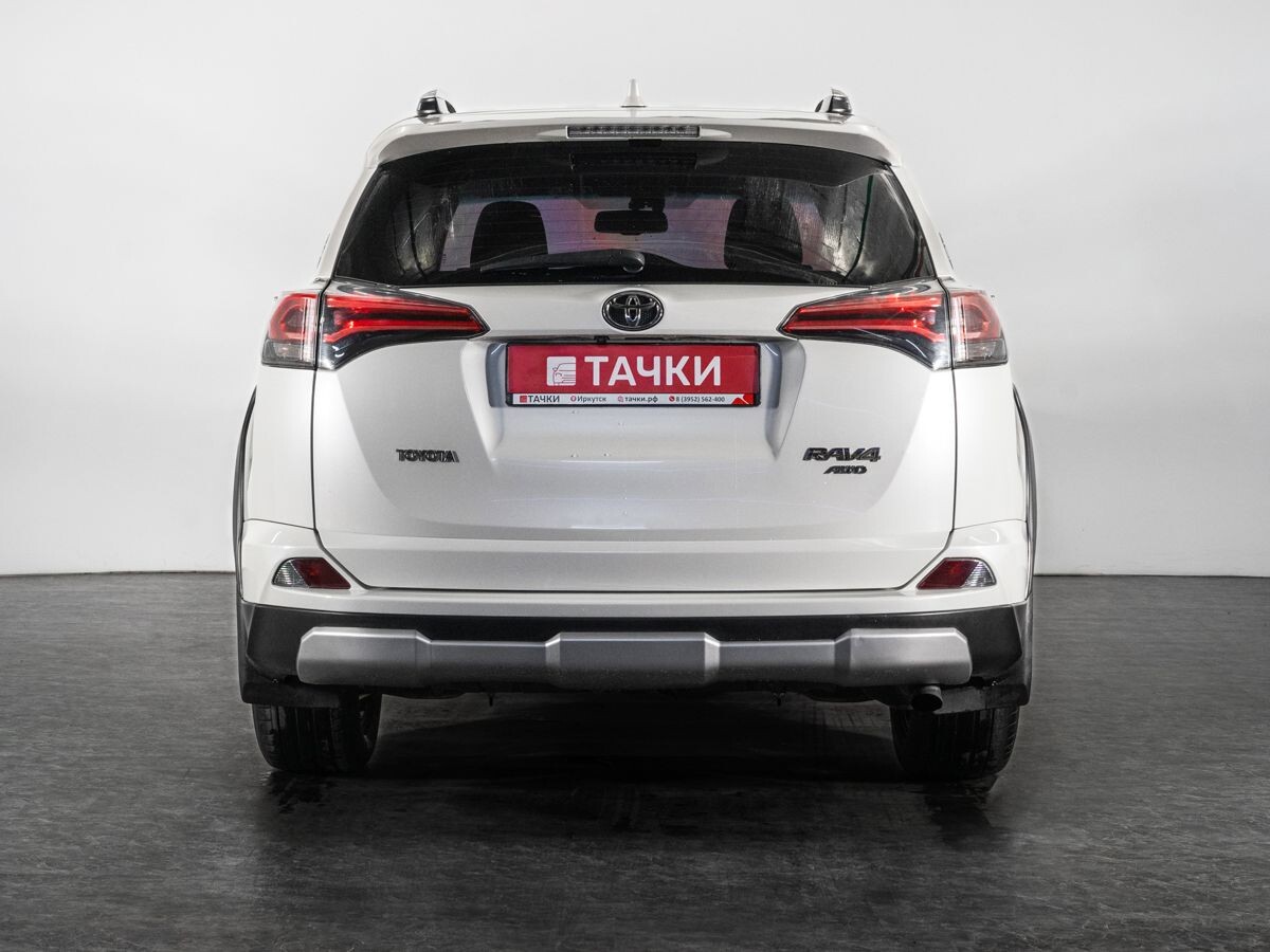 Toyota RAV4 2017 - фото автомобиля