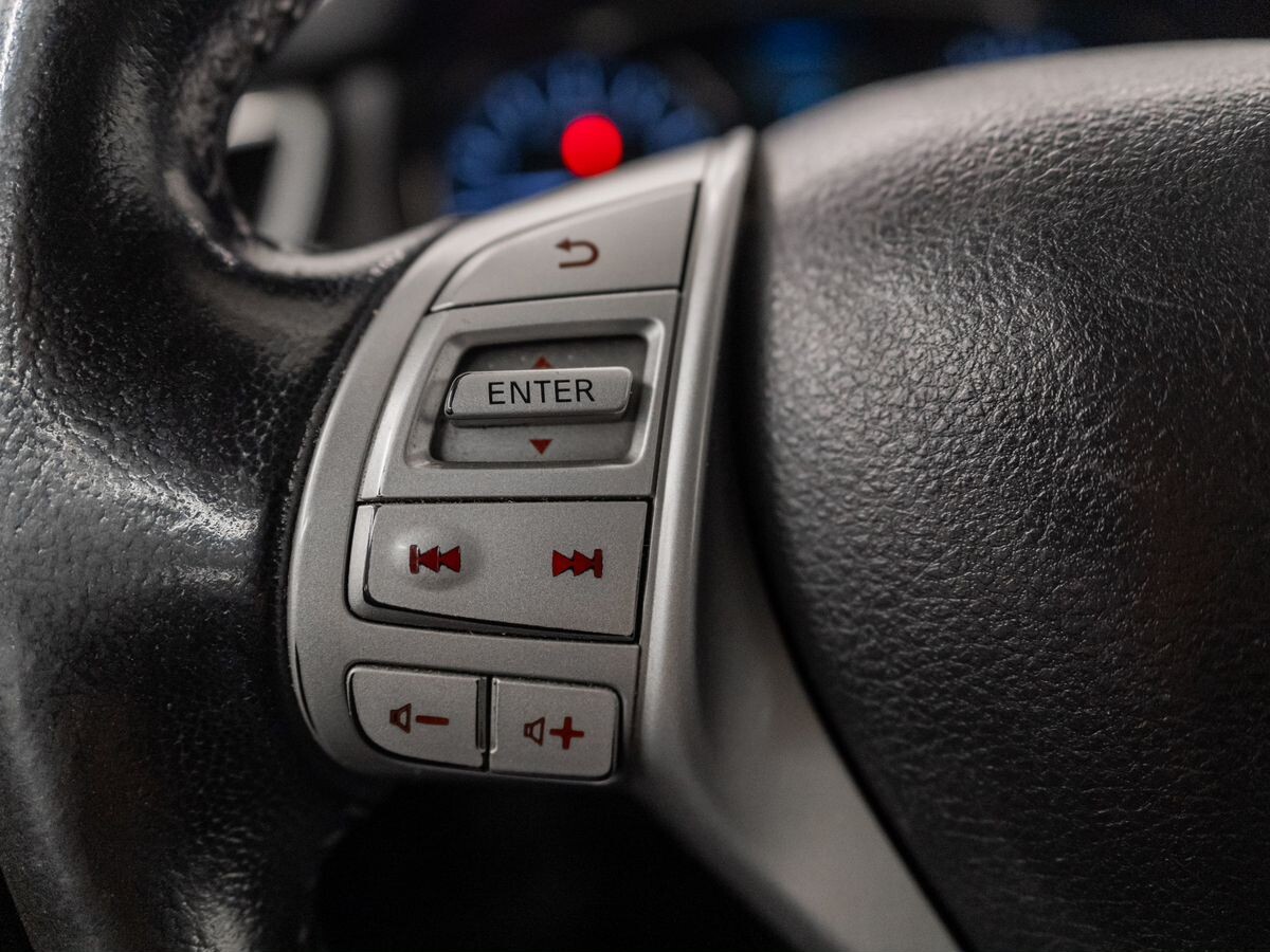 Nissan X-Trail 2015 - фото автомобиля