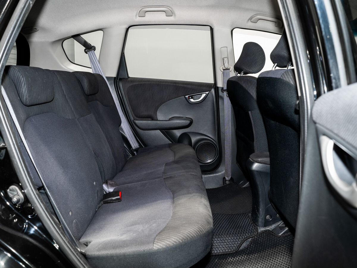 Honda Fit 2012 - фото автомобиля