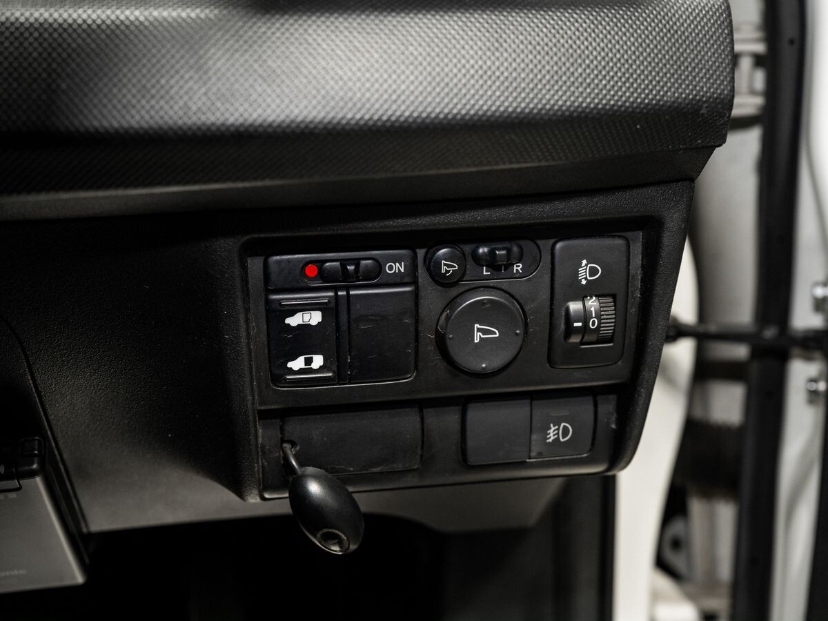 Honda Freed 2008 - фото автомобиля