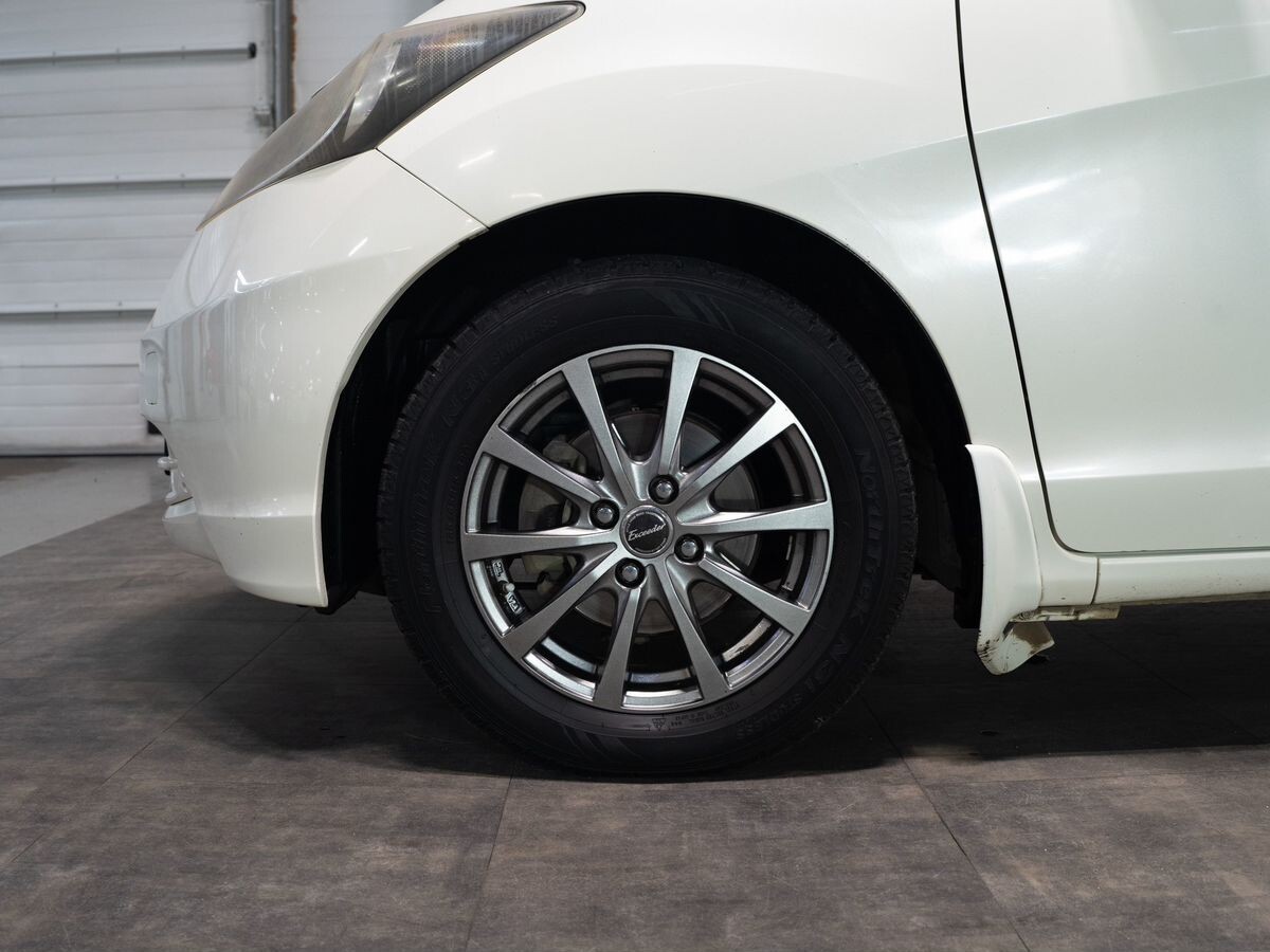 Honda Freed 2008 - фото автомобиля