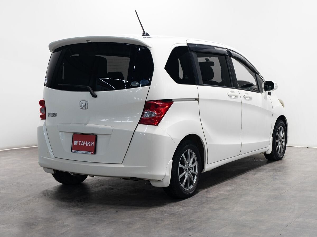 Honda Freed 2008 - фото автомобиля
