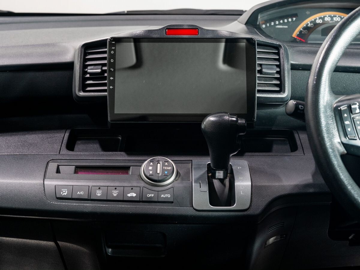 Honda Freed 2008 - фото автомобиля