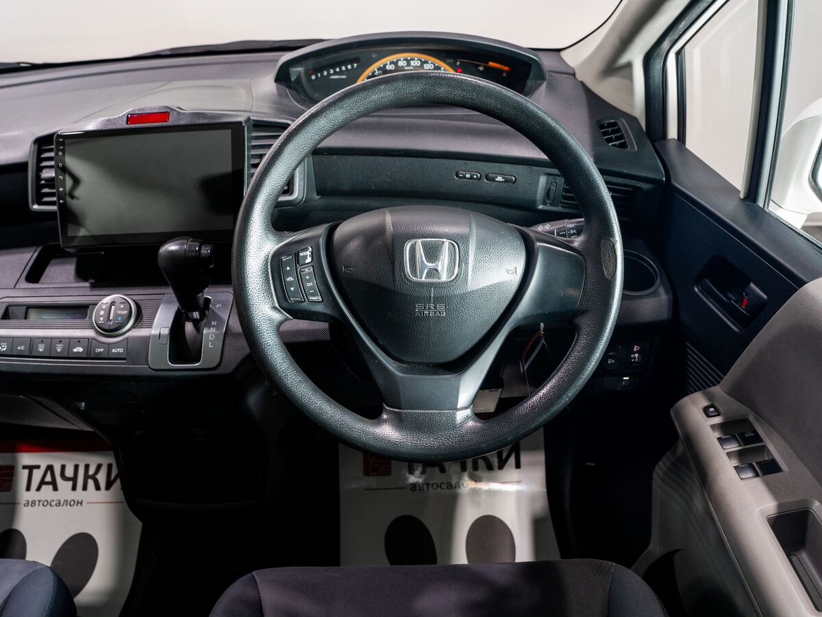 Honda Freed 2008 - фото автомобиля
