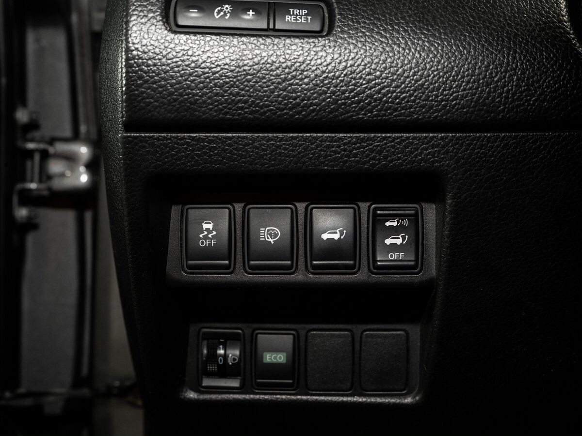 Nissan X-Trail 2015 - фото автомобиля