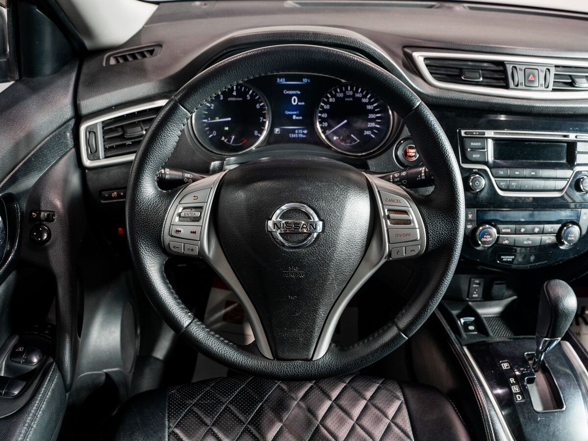 Nissan X-Trail 2015 - фото автомобиля