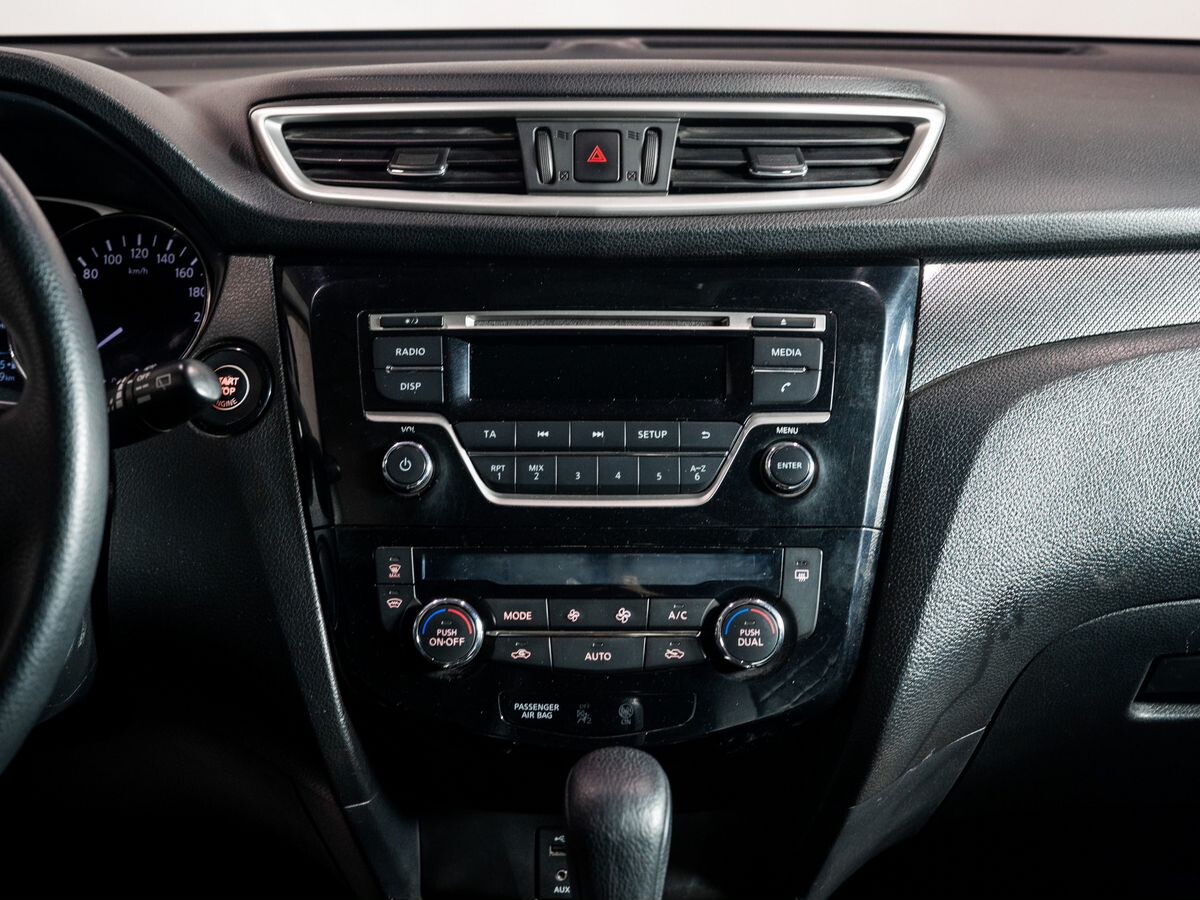 Nissan X-Trail 2015 - фото автомобиля