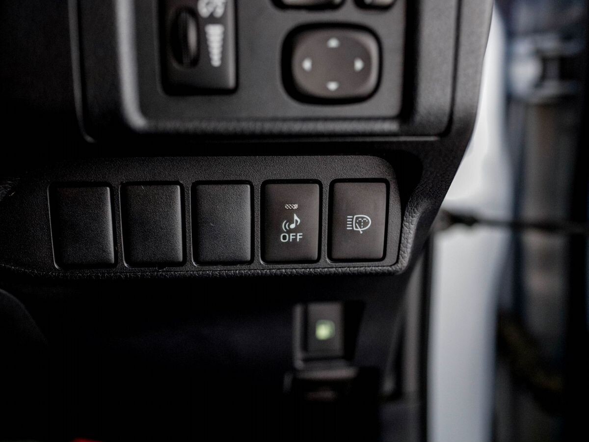 Lexus CT200h 2012 - фото автомобиля
