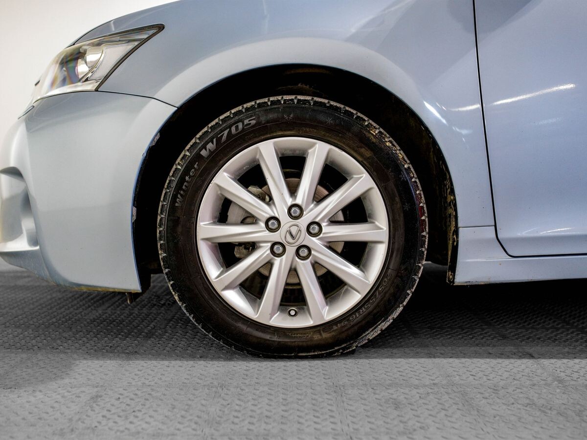 Lexus CT200h 2012 - фото автомобиля