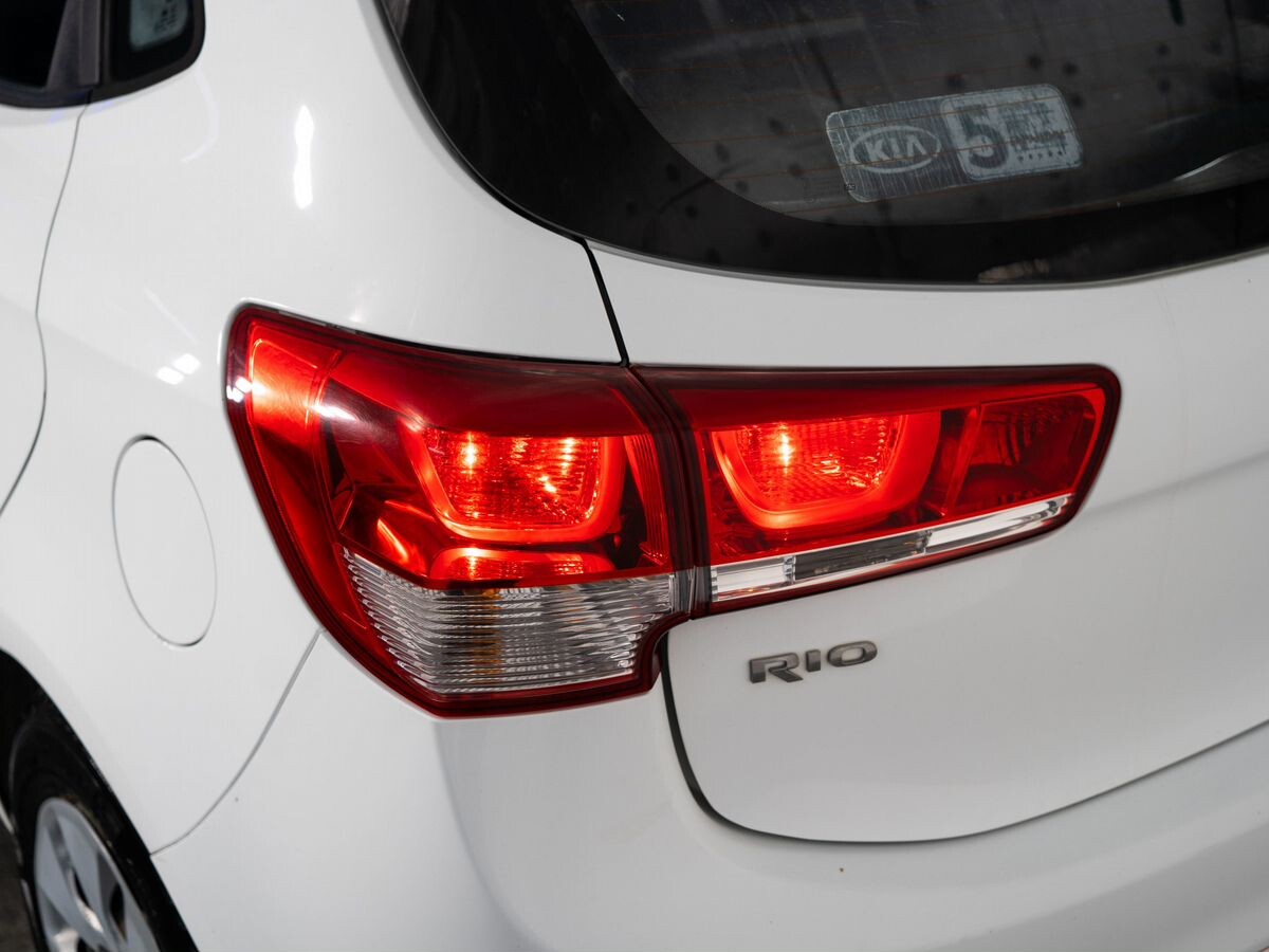 Kia Rio 2015 - фото автомобиля