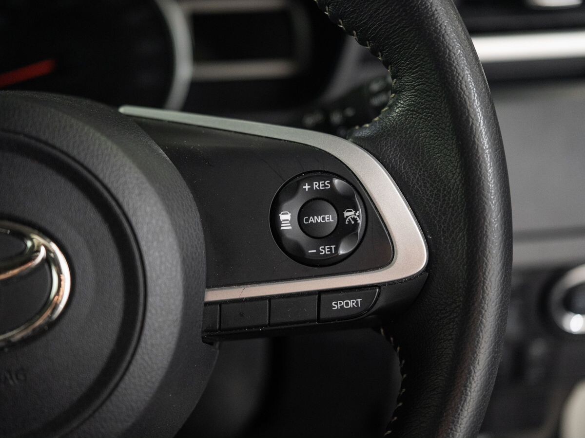 Toyota Roomy 2022 - фото автомобиля