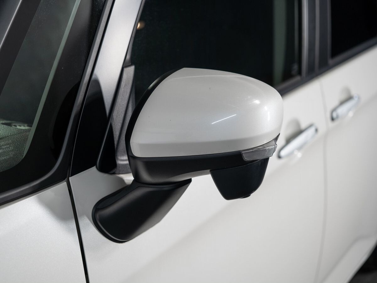 Toyota Roomy 2022 - фото автомобиля