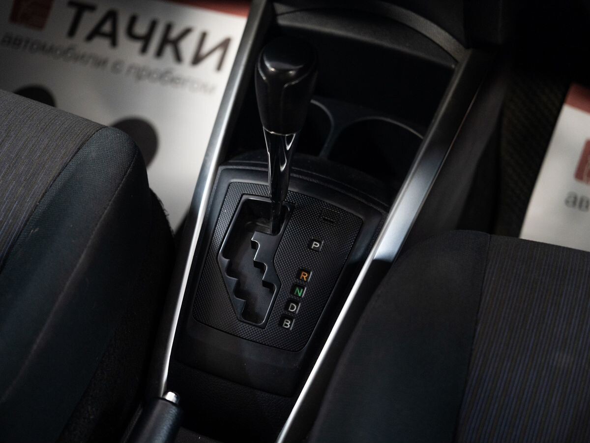 Toyota Corolla Fielder 2015 - фото автомобиля