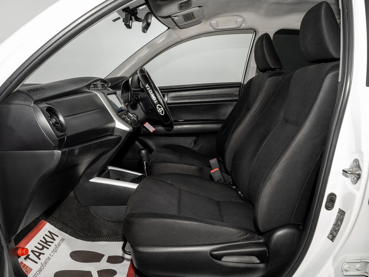Toyota Corolla Fielder 2015 - фото автомобиля