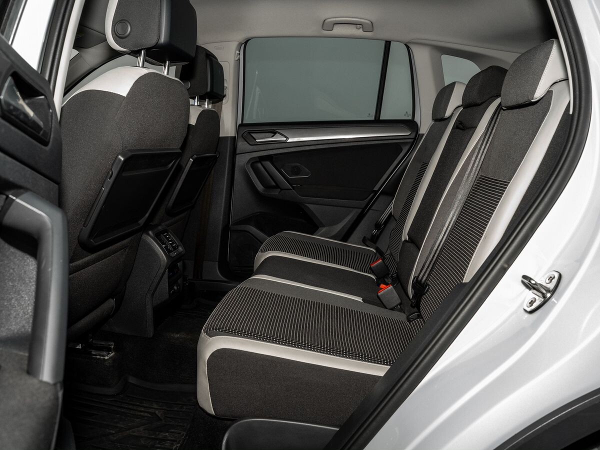 Volkswagen Tiguan 2019 - фото автомобиля