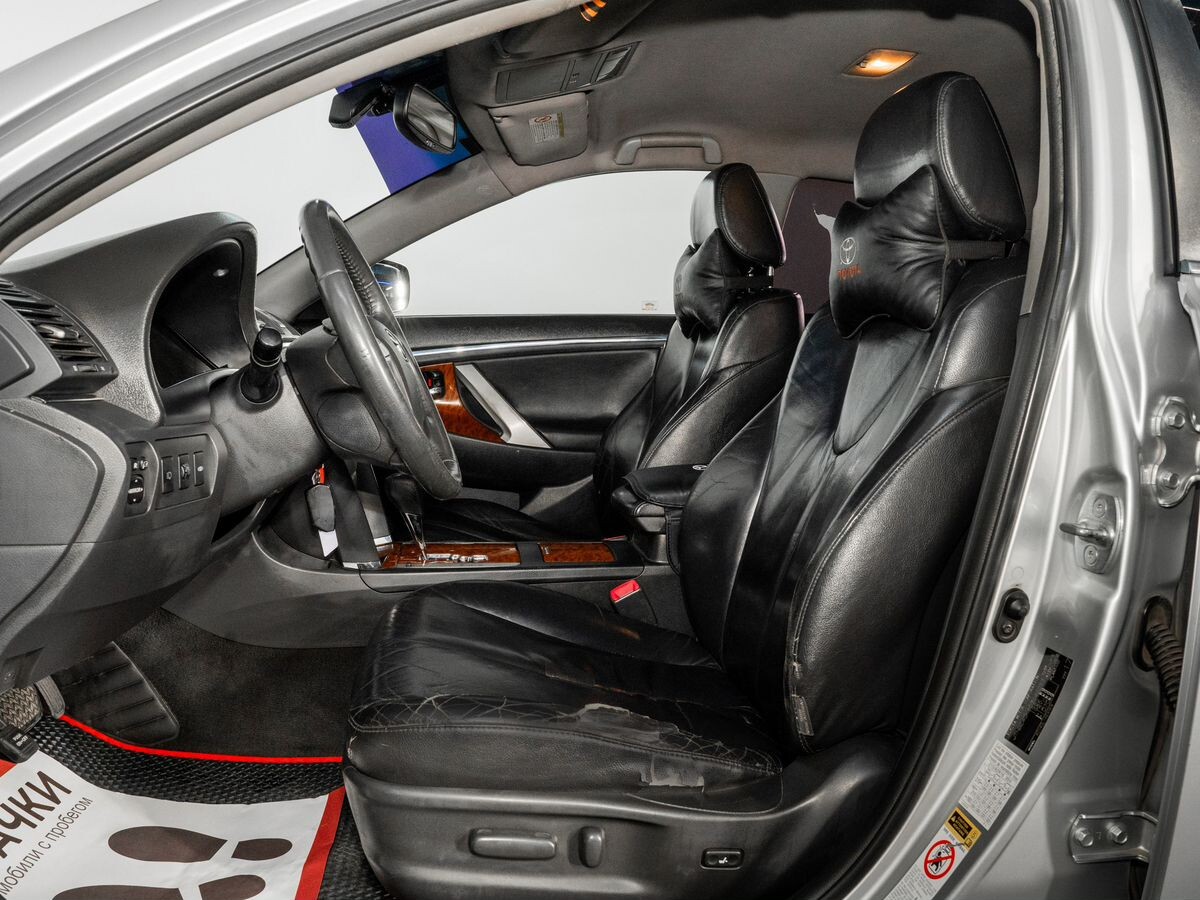 Toyota Camry 2007 - фото автомобиля