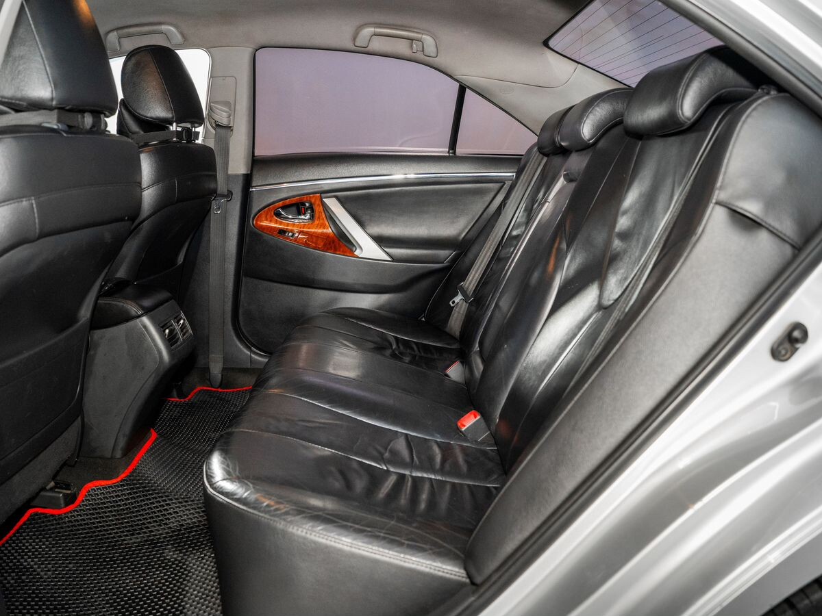 Toyota Camry 2007 - фото автомобиля