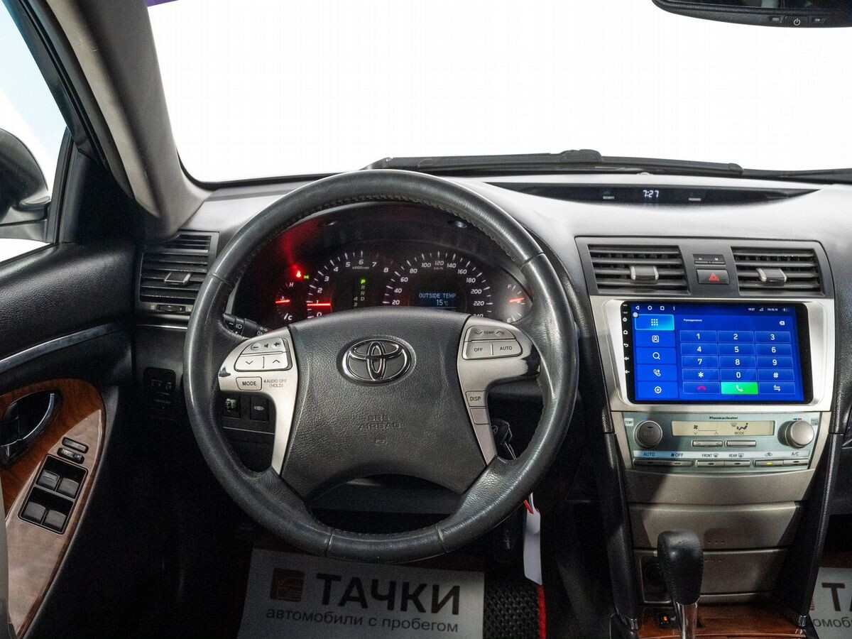 Toyota Camry 2007 - фото автомобиля