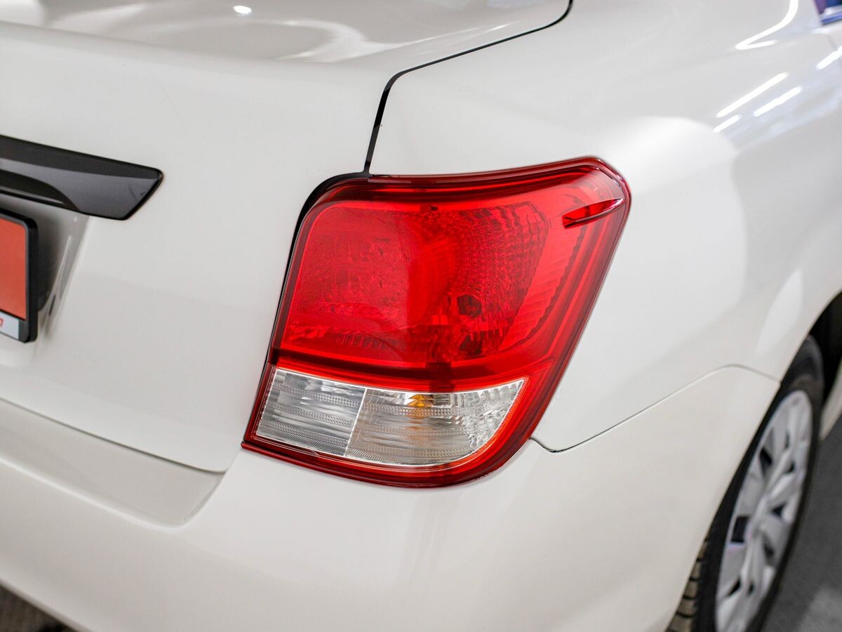 Toyota Corolla Axio 2014 - фото автомобиля