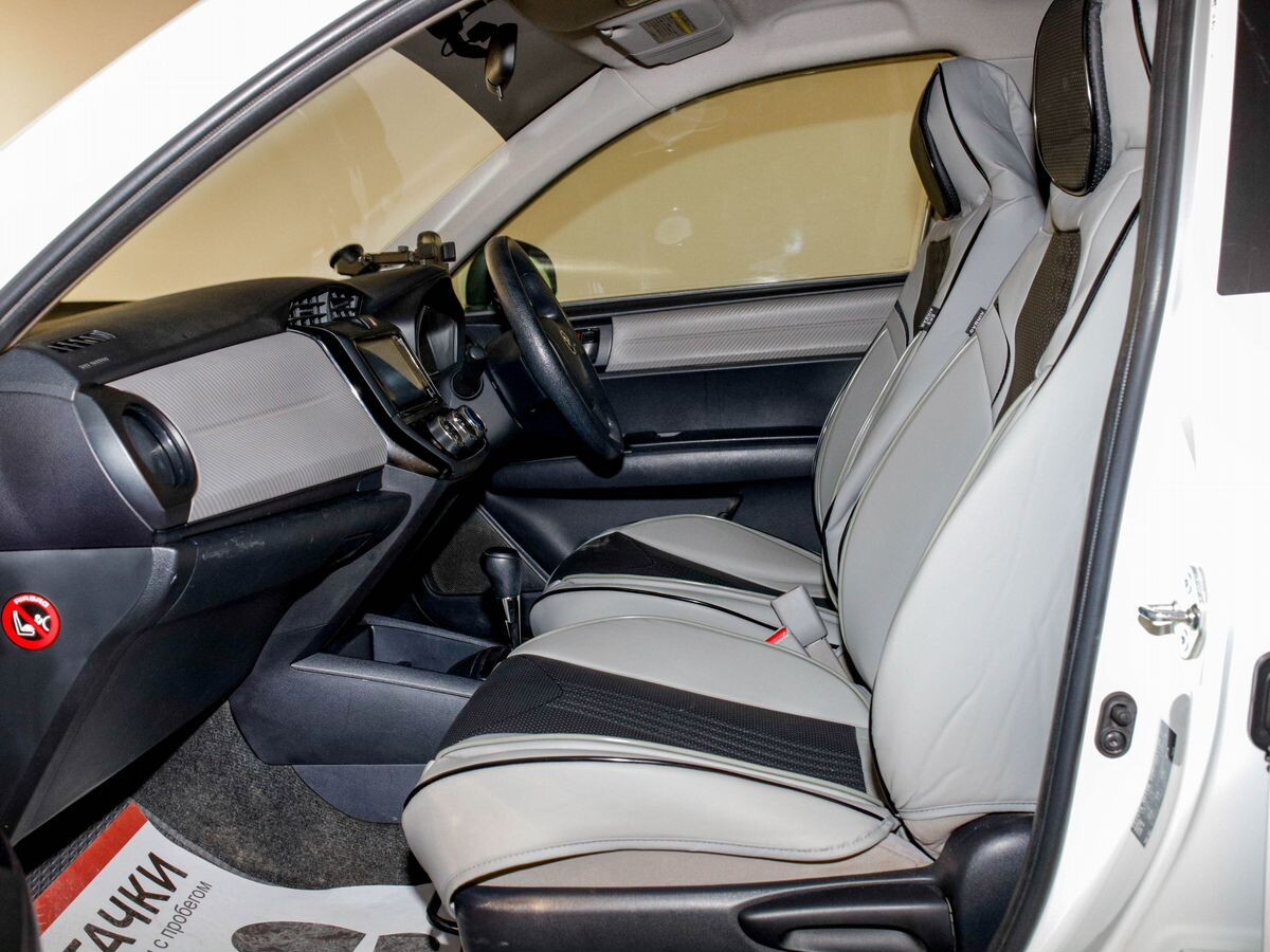 Toyota Corolla Axio 2014 - фото автомобиля
