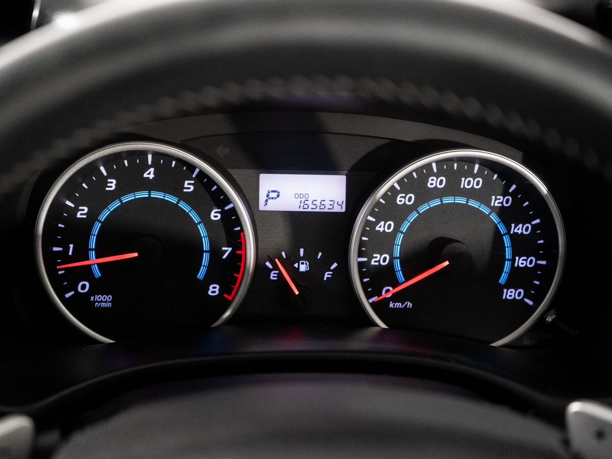 Toyota Wish 2009 - фото автомобиля