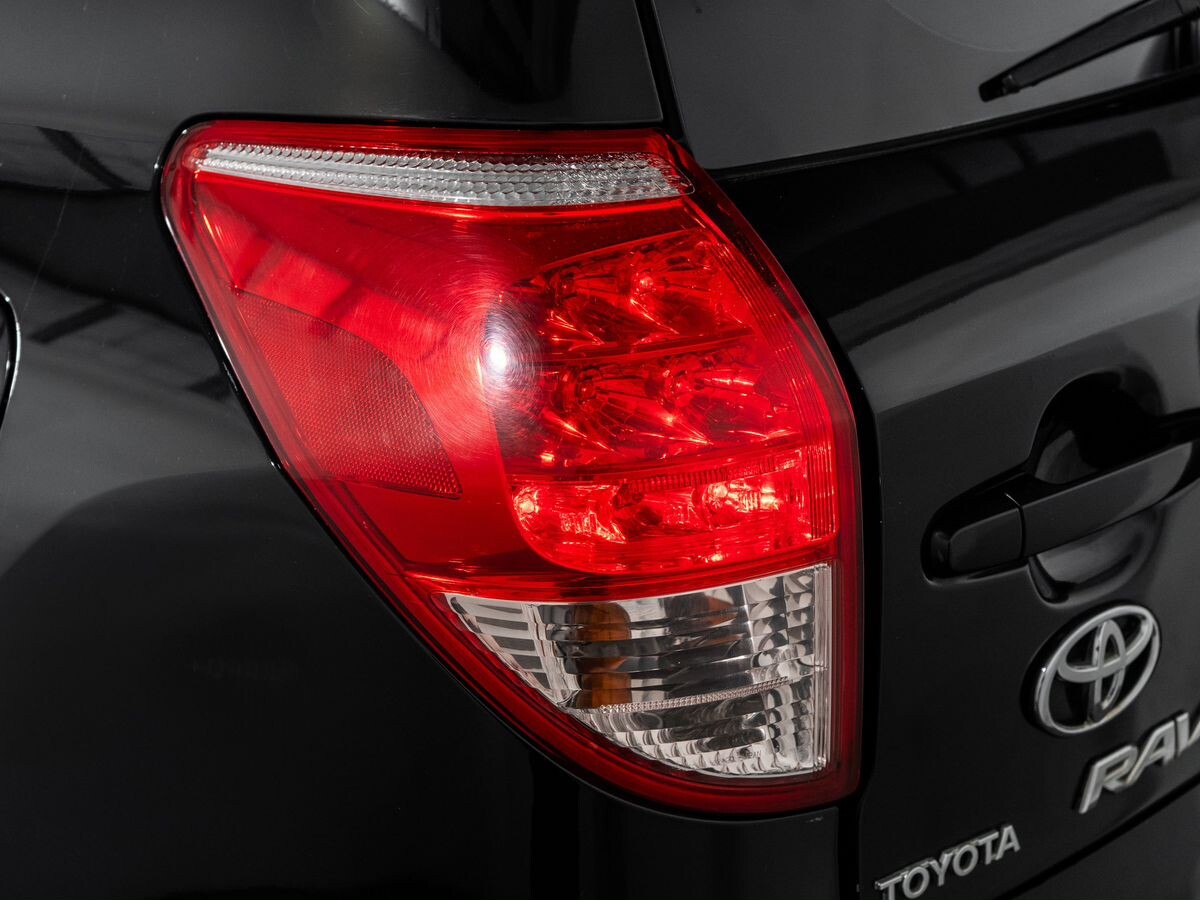 Toyota RAV4 2006 - фото автомобиля