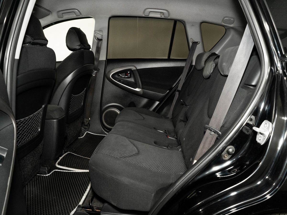 Toyota RAV4 2006 - фото автомобиля