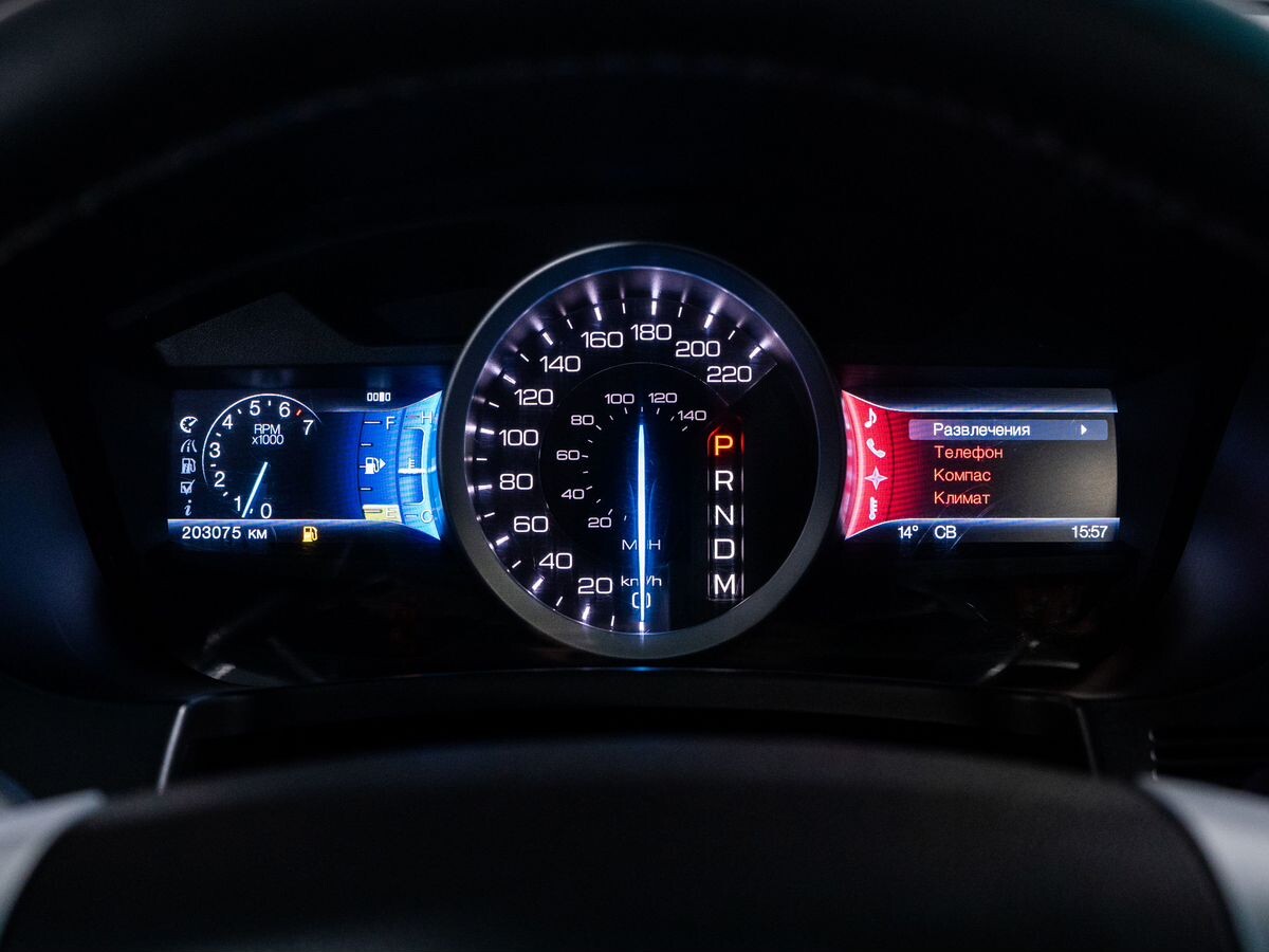 Ford Explorer 2013 - фото автомобиля