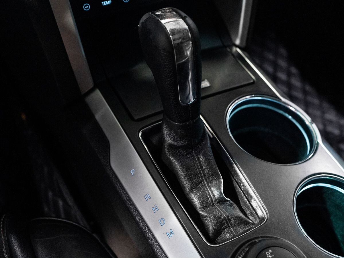 Ford Explorer 2013 - фото автомобиля