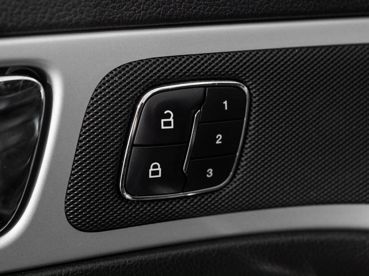 Ford Explorer 2013 - фото автомобиля
