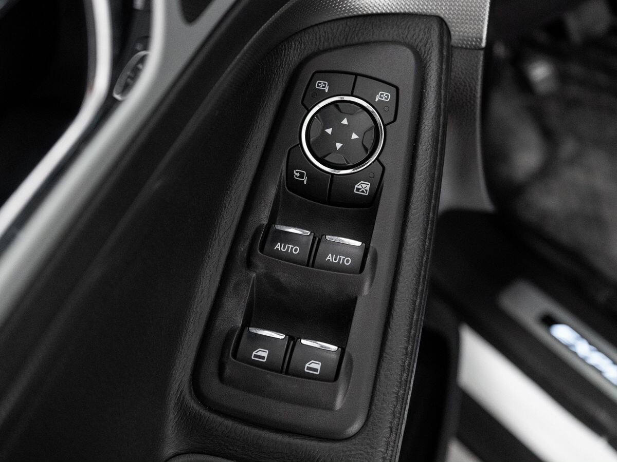 Ford Explorer 2013 - фото автомобиля