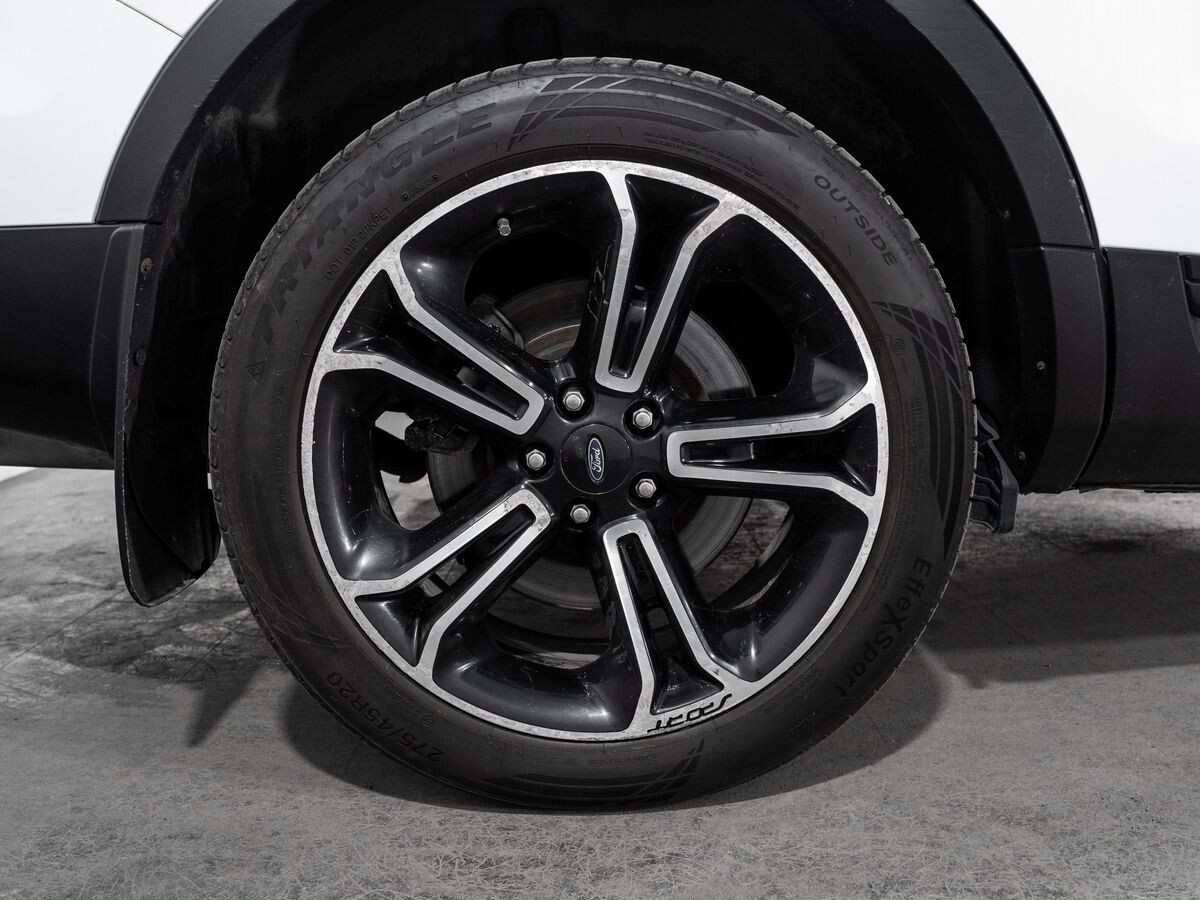 Ford Explorer 2013 - фото автомобиля