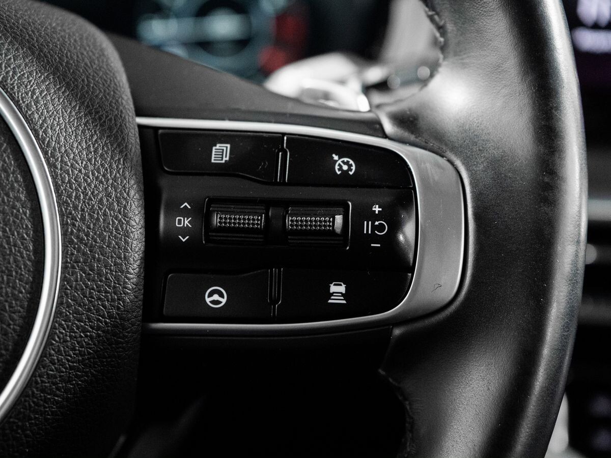Kia K5 2021 - фото автомобиля