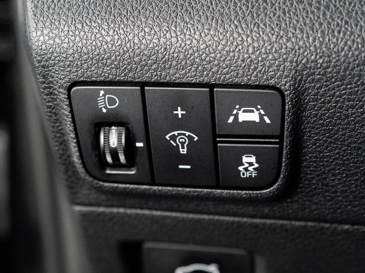 Kia K5 2021 - фото автомобиля
