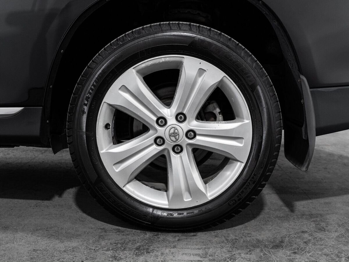 Toyota Highlander 2013 - фото автомобиля