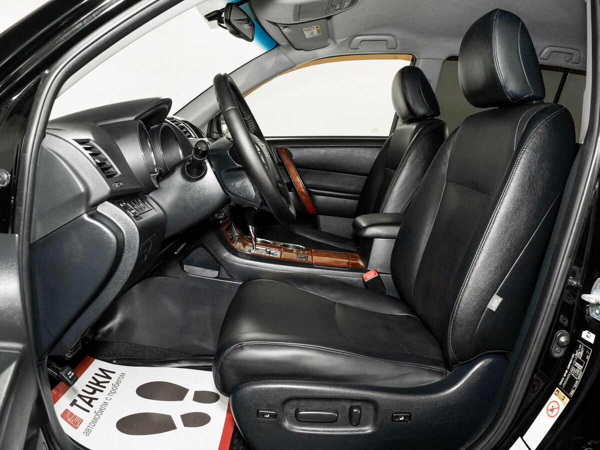 Toyota Highlander 2013 - фото автомобиля