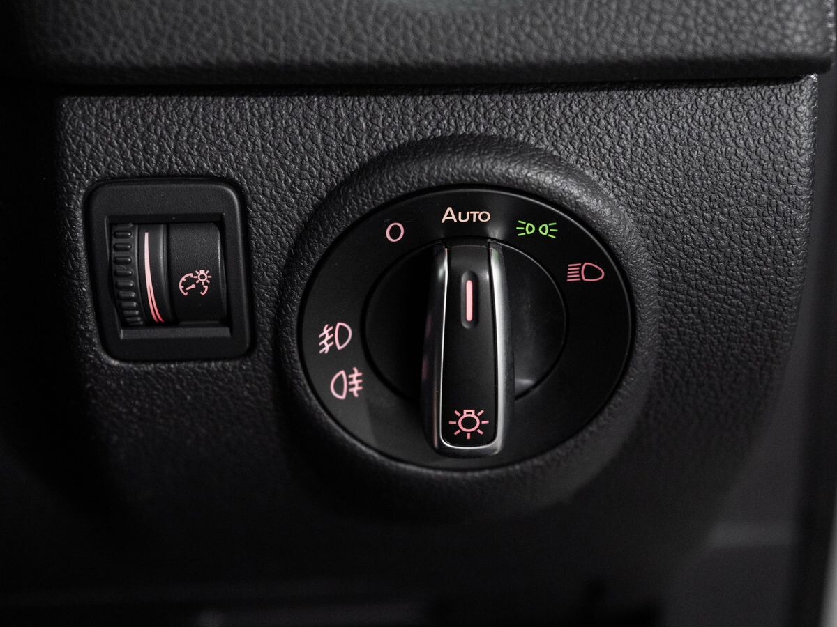 Volkswagen Tiguan 2013 - фото автомобиля