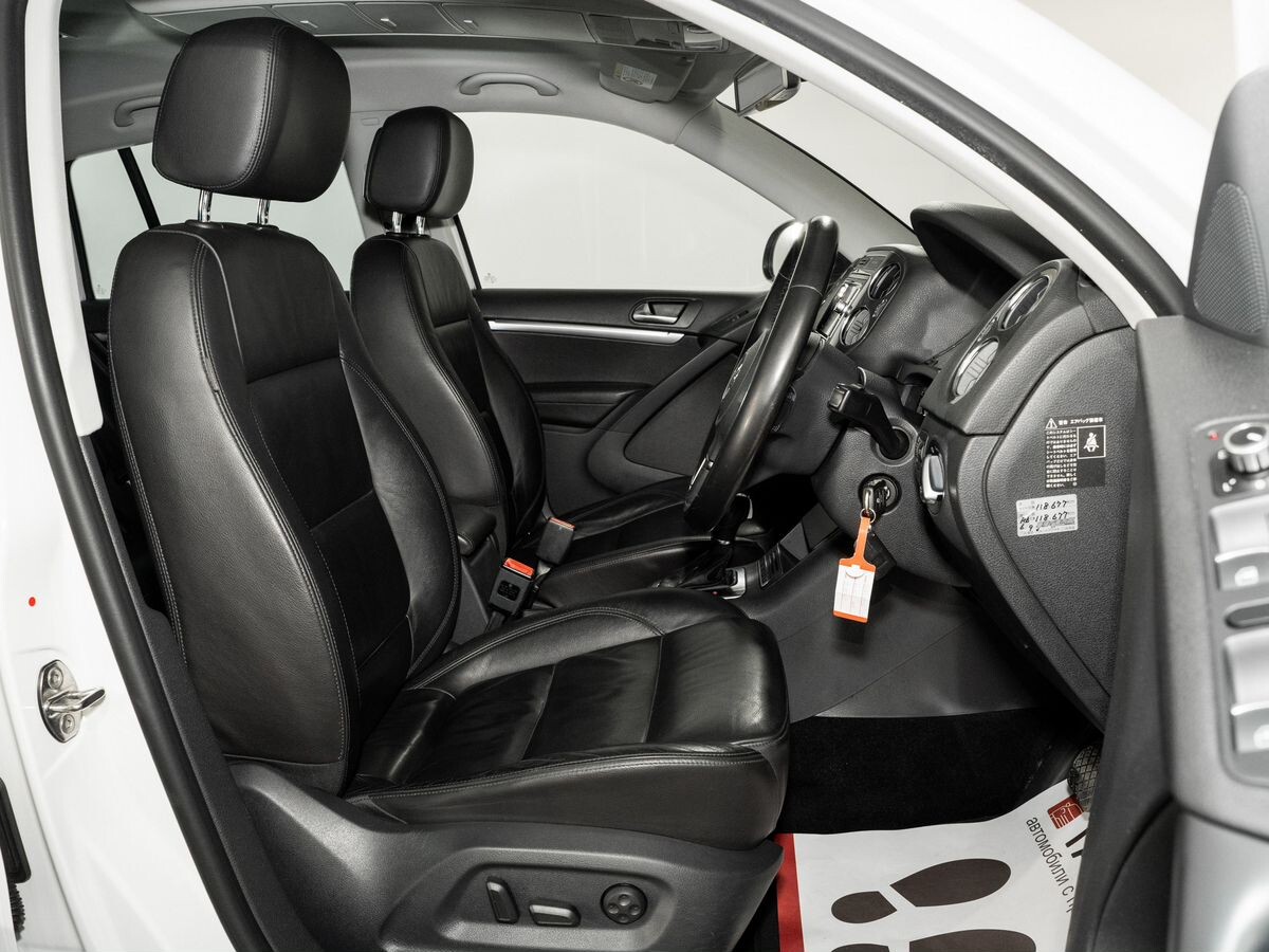 Volkswagen Tiguan 2013 - фото автомобиля