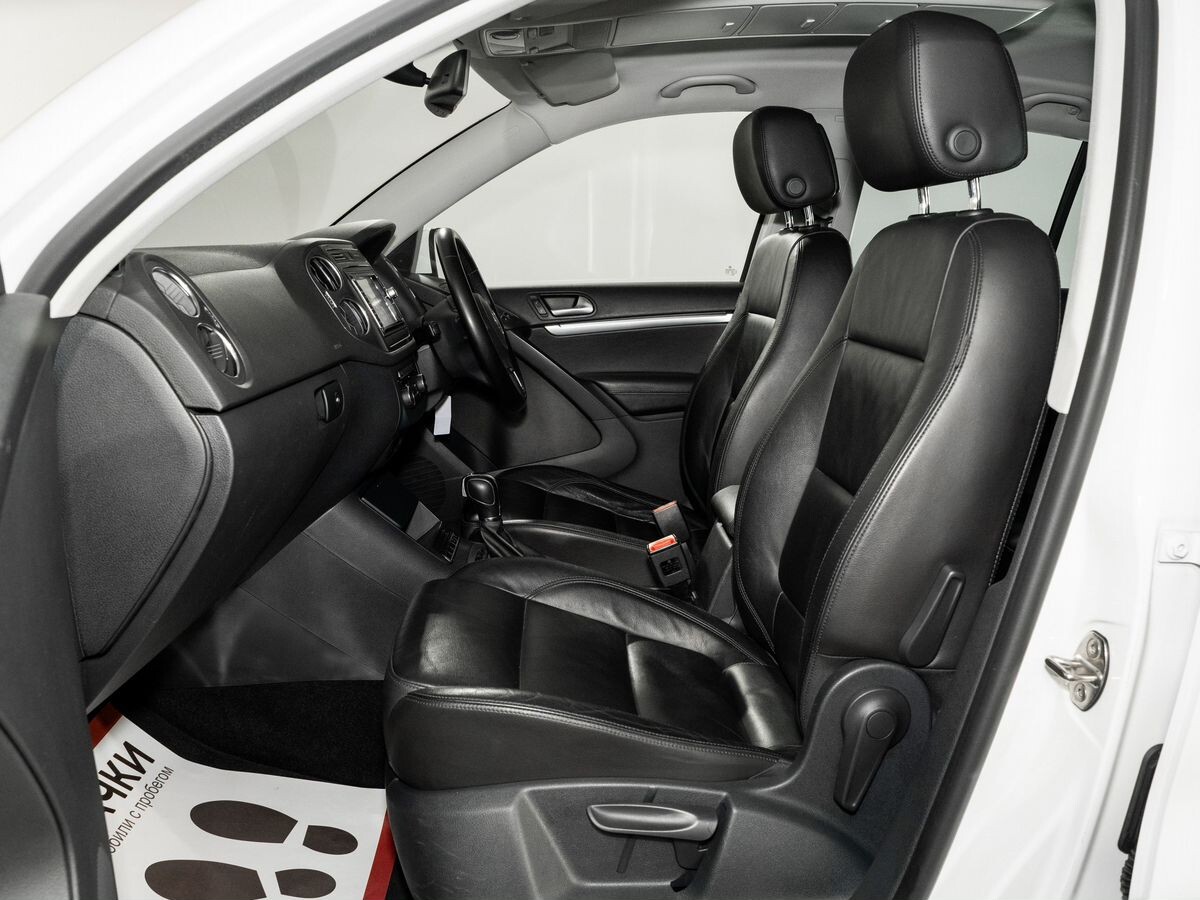 Volkswagen Tiguan 2013 - фото автомобиля