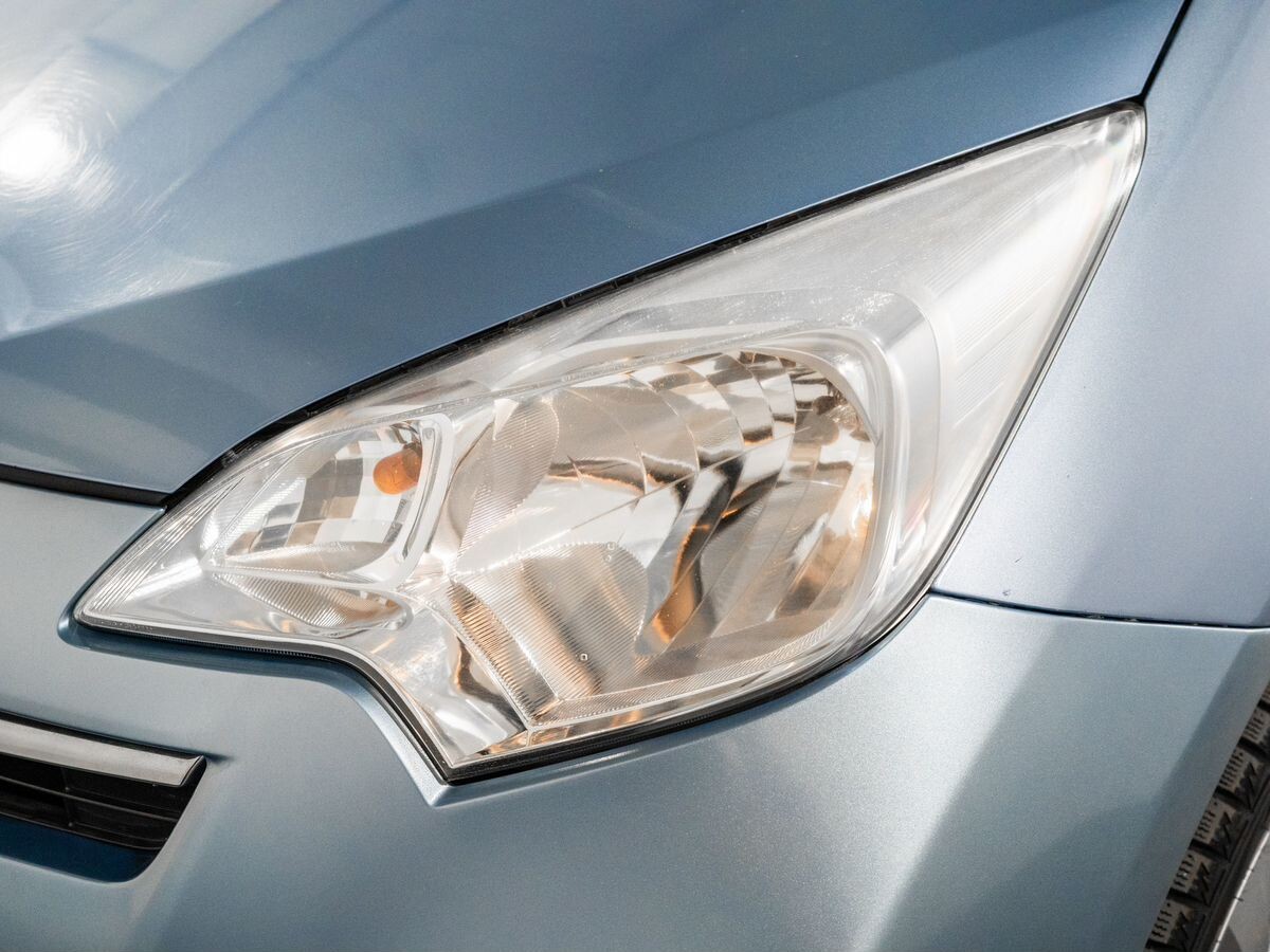Toyota Ractis 2013 - фото автомобиля