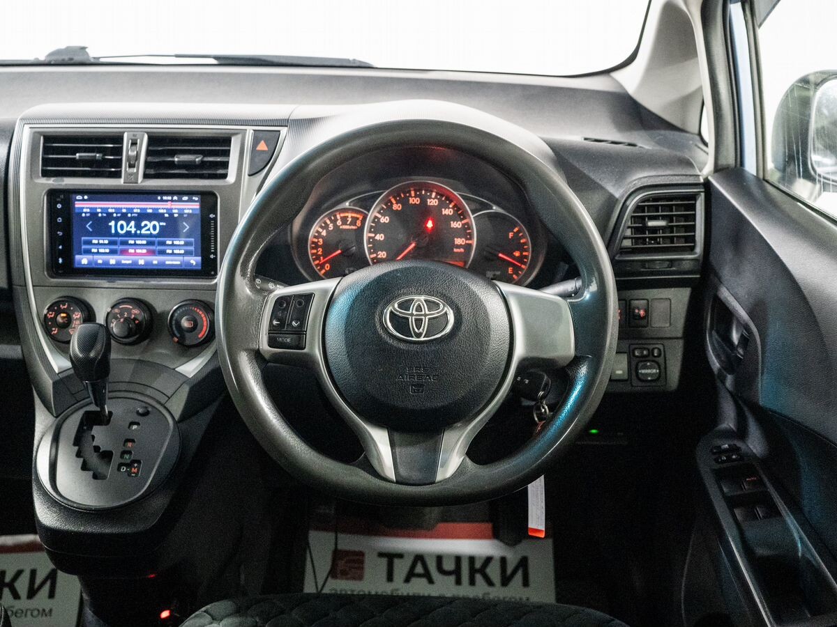 Toyota Ractis 2013 - фото автомобиля