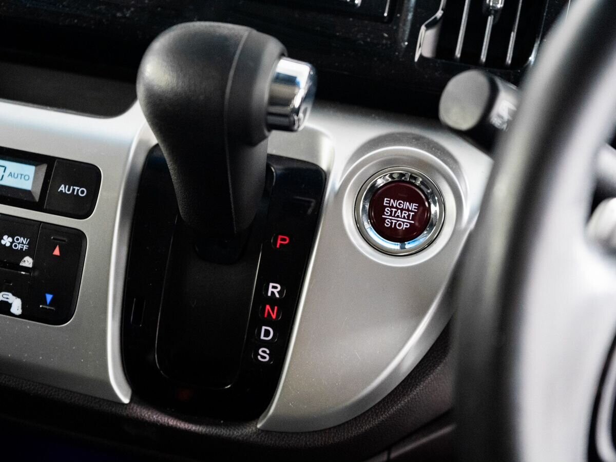 Honda N-WGN 2014 - фото автомобиля
