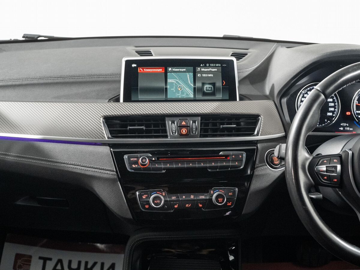 BMW X2 2018 - фото автомобиля