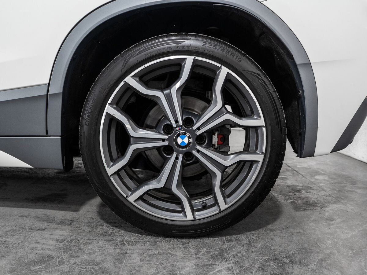 BMW X2 2018 - фото автомобиля